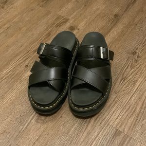 Dr. Martens Ryker Sandals Black W6